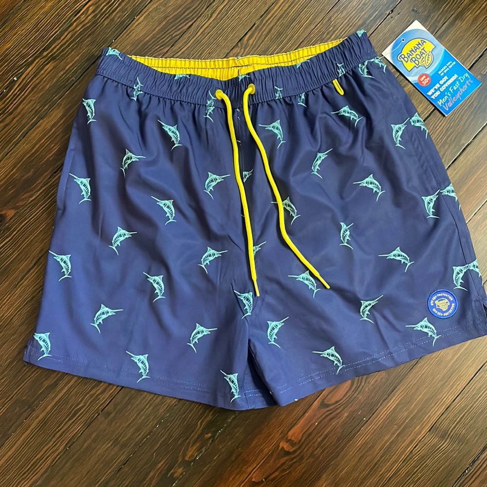 NWT Men’s quick dry bathing suit
